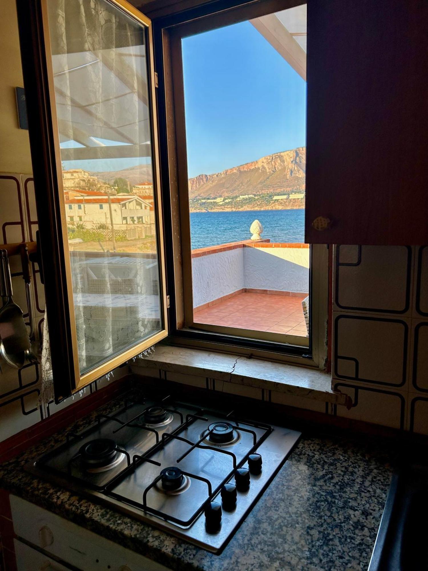 Casa Vacanza Barbera - In Riva Al Mare Villa Trappeto  Exterior foto