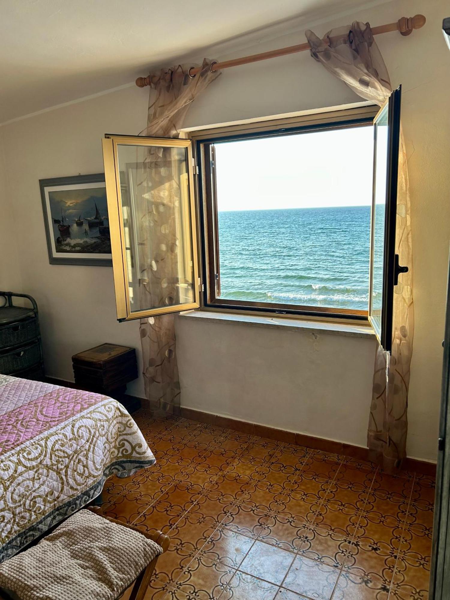 Casa Vacanza Barbera - In Riva Al Mare Villa Trappeto  Exterior foto