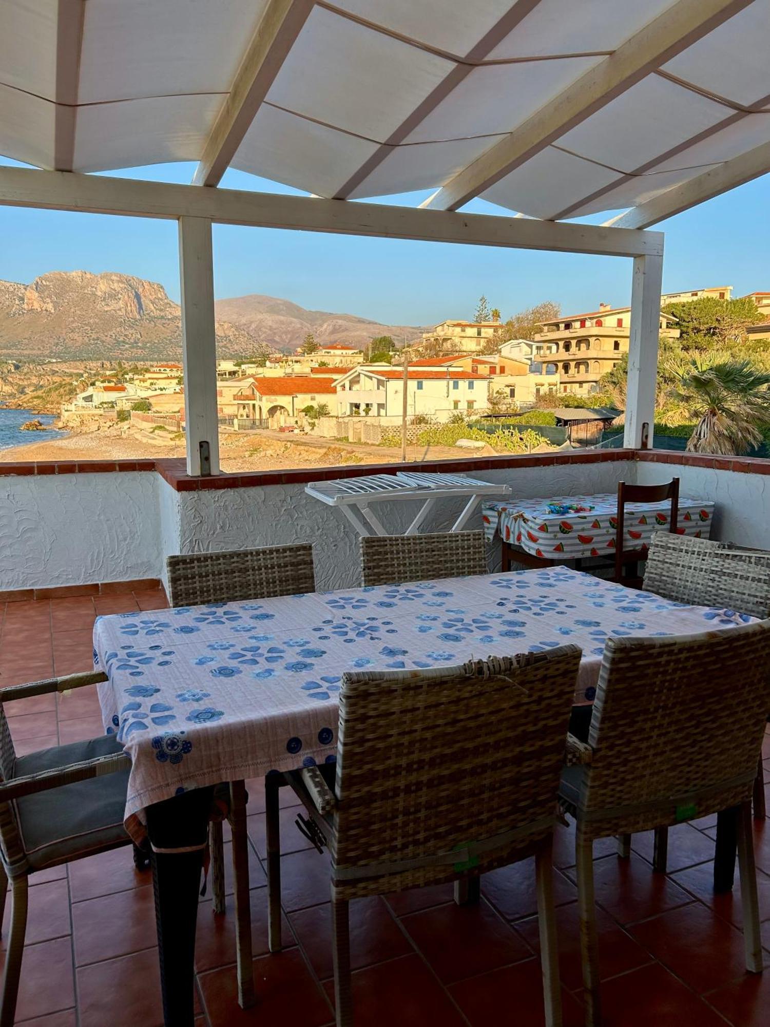 Casa Vacanza Barbera - In Riva Al Mare Villa Trappeto  Exterior foto
